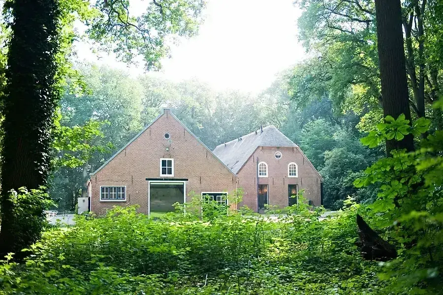 One of the renovated brick houses at De Hoorneboeg